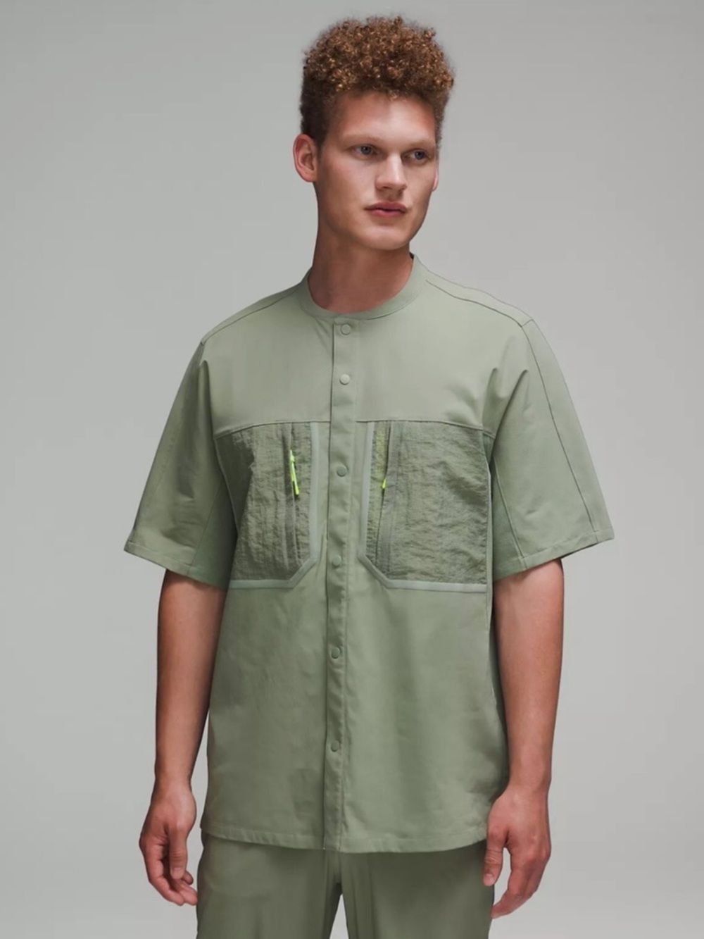 Lululemon Men’s Water-Repellent Hiking Short Sleeve Size XX-Large Green